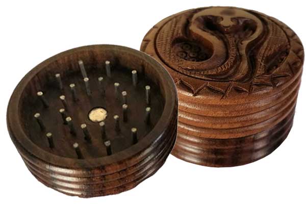 Holzgrinder mit Magnet und Kobra-Motiv | 2-teilig - 50mm
